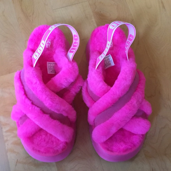 UGG | Disco Open-Toe Slip-On Platform Cross Slide - Picture 4 of 14